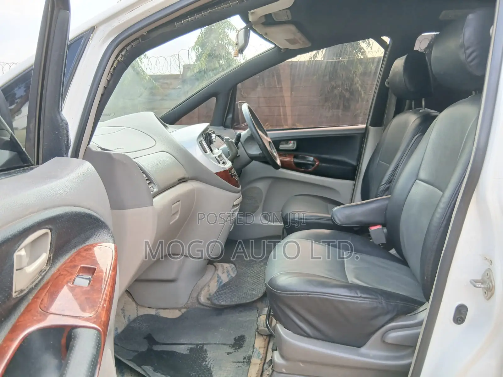 Toyota Estima 2002 Pearl