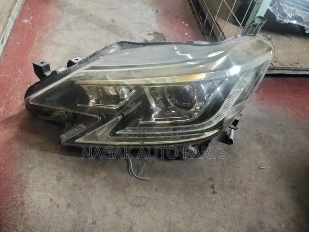 Mark X 2015 Headlight