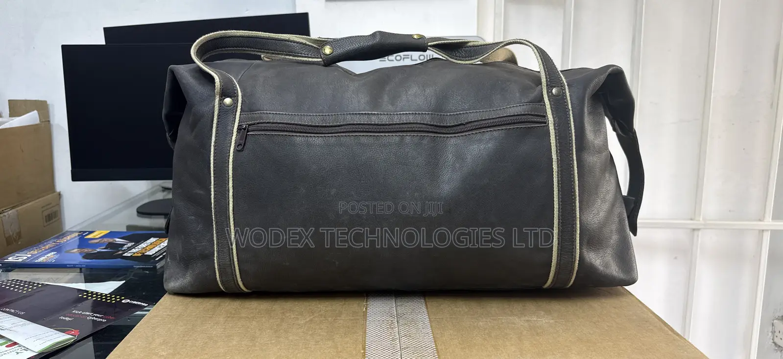 SELLA Club RUGBY Black Faux-Leather Duffel/Travel Bag