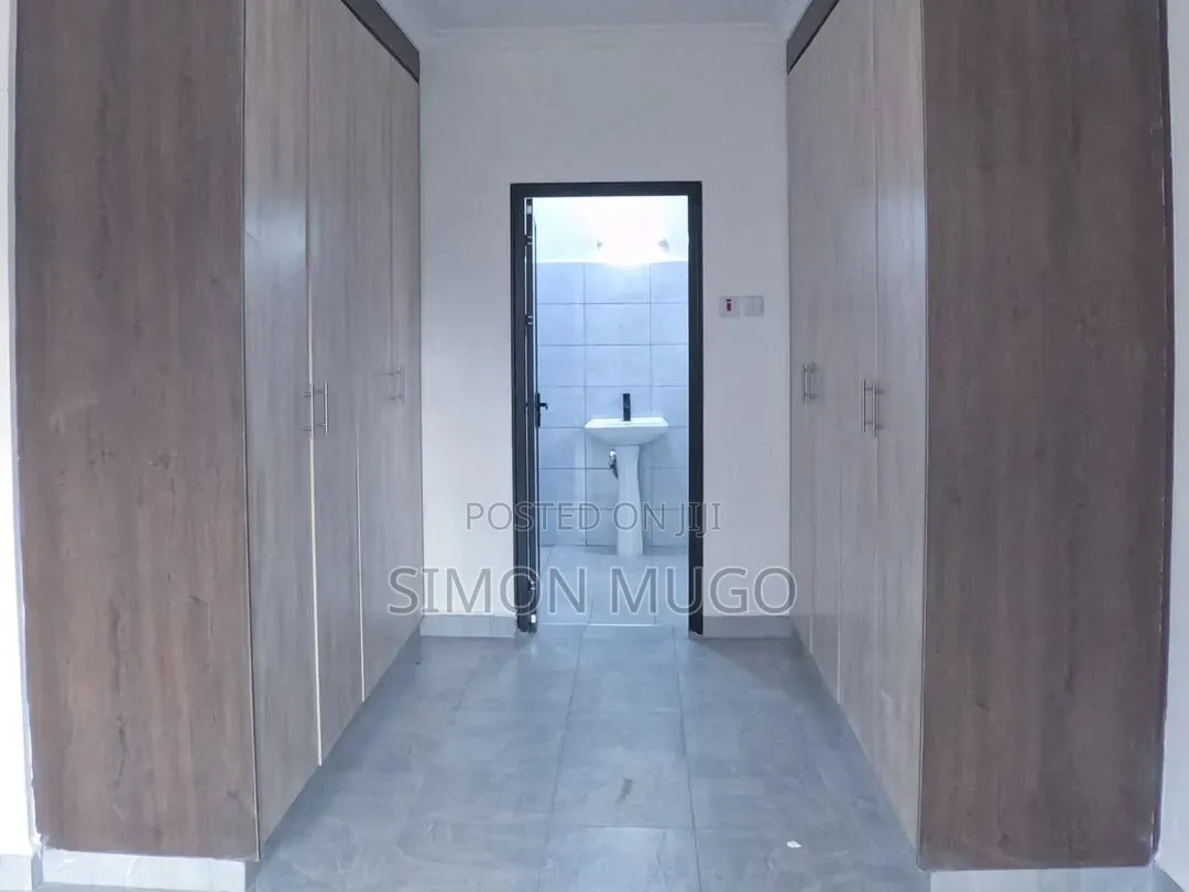 3bdrm Bungalow in Kenyatta Road / Theta  for sale