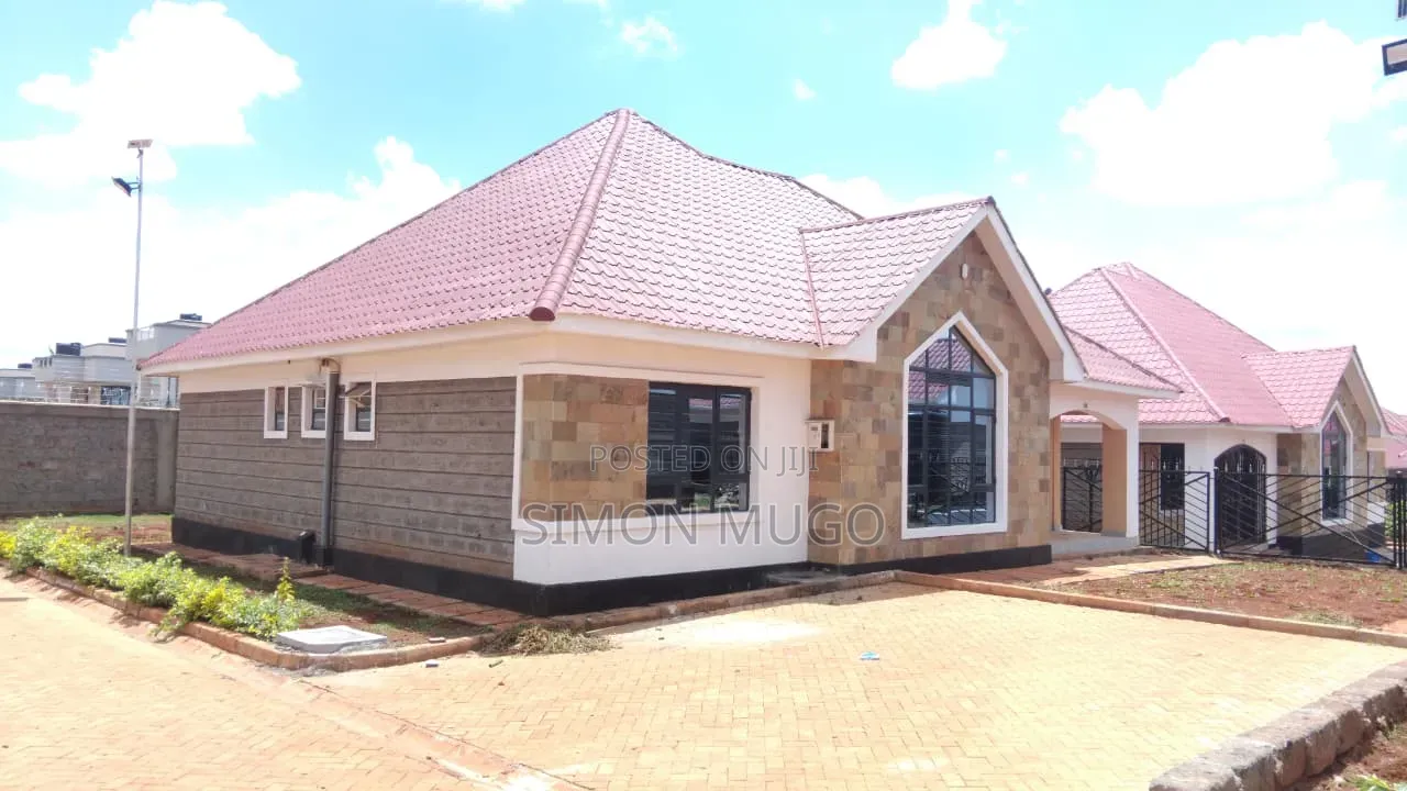 3bdrm Bungalow in Kenyatta Road / Theta  for sale