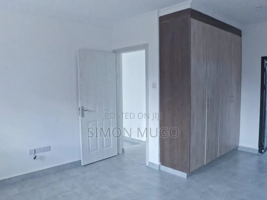3bdrm Bungalow in Kenyatta Road / Theta  for sale