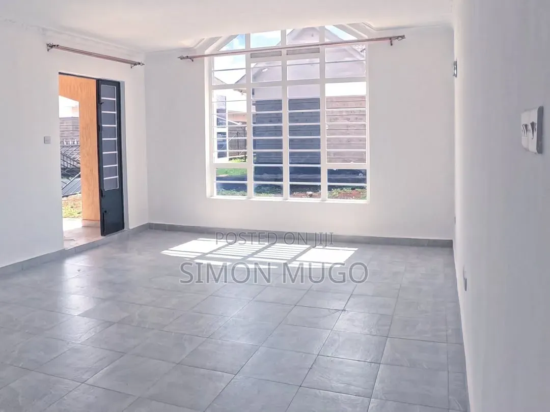 3bdrm Bungalow in Kenyatta Road / Theta  for sale