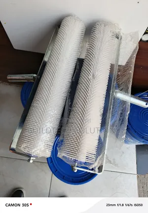 Epoxy Spike Roller 19"