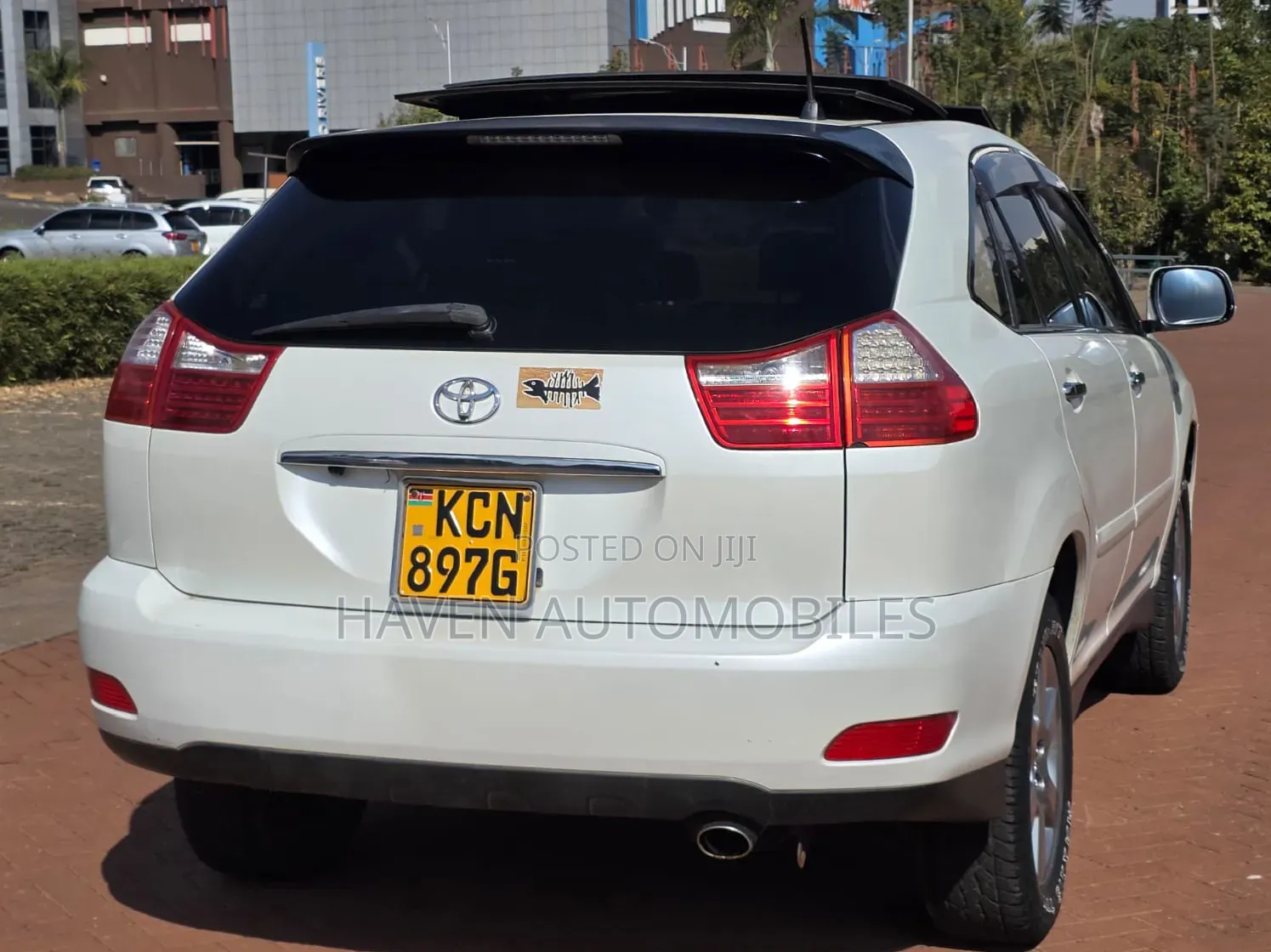 Toyota Harrier 2009 White