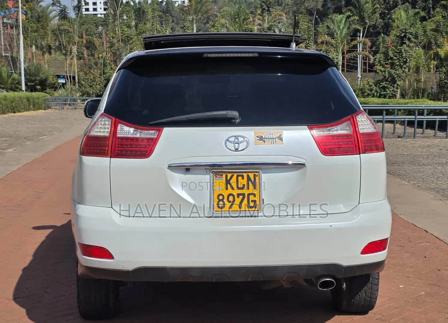 Toyota Harrier 2009 White