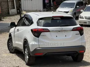 Honda Vezel 1.5 Hybrid 2WD 2019 Pearl