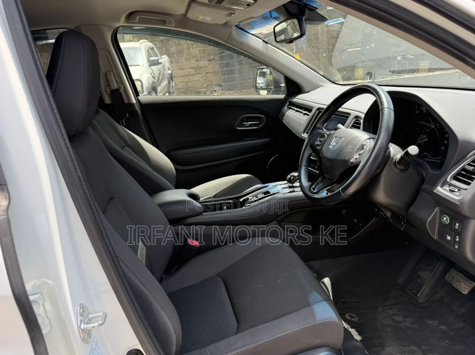 Honda Vezel 1.5 Hybrid 2WD 2019 Pearl