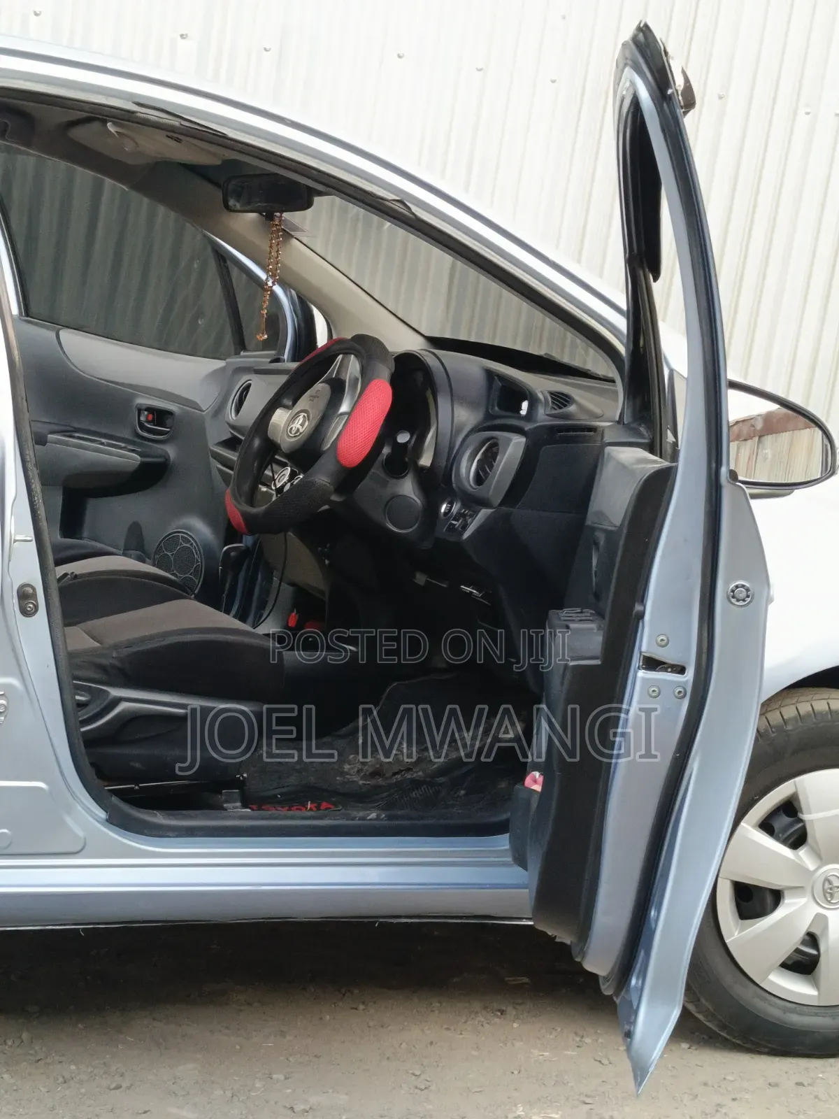 Toyota Vitz 2012 Blue