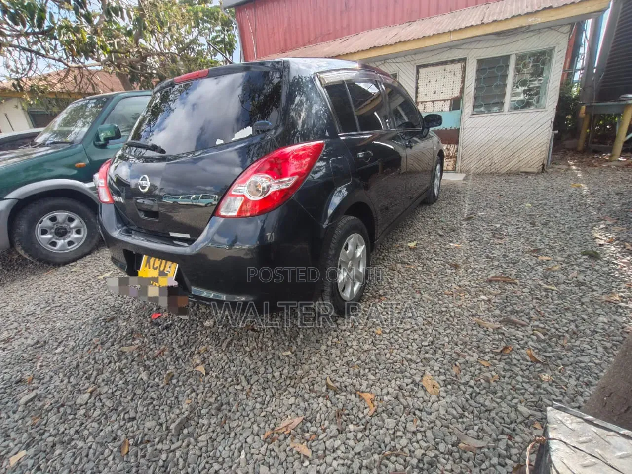 Nissan Tiida 2012 Black