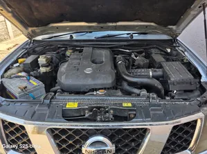 Nissan Navara 2006 Silver