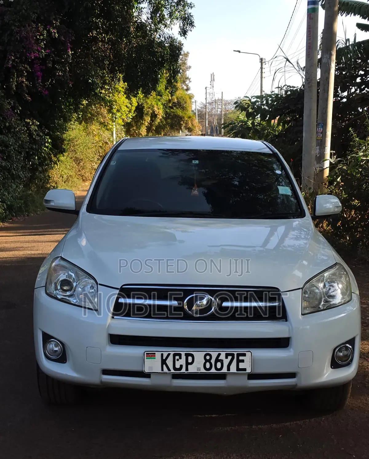 Toyota RAV4 2010 White