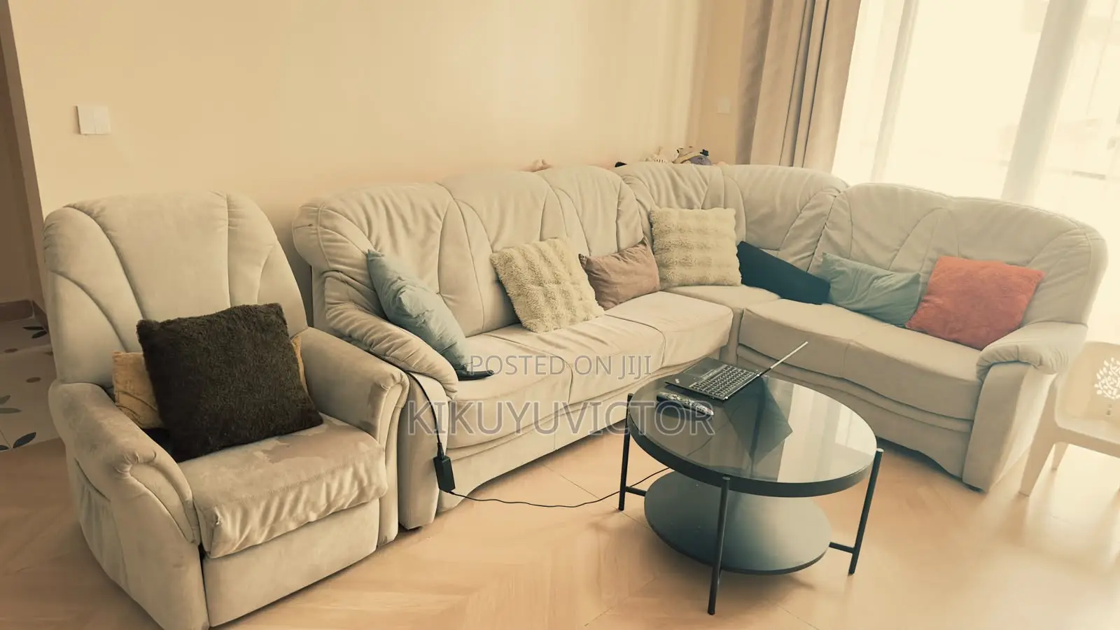 7 Seater Clean Imported Seat for UK