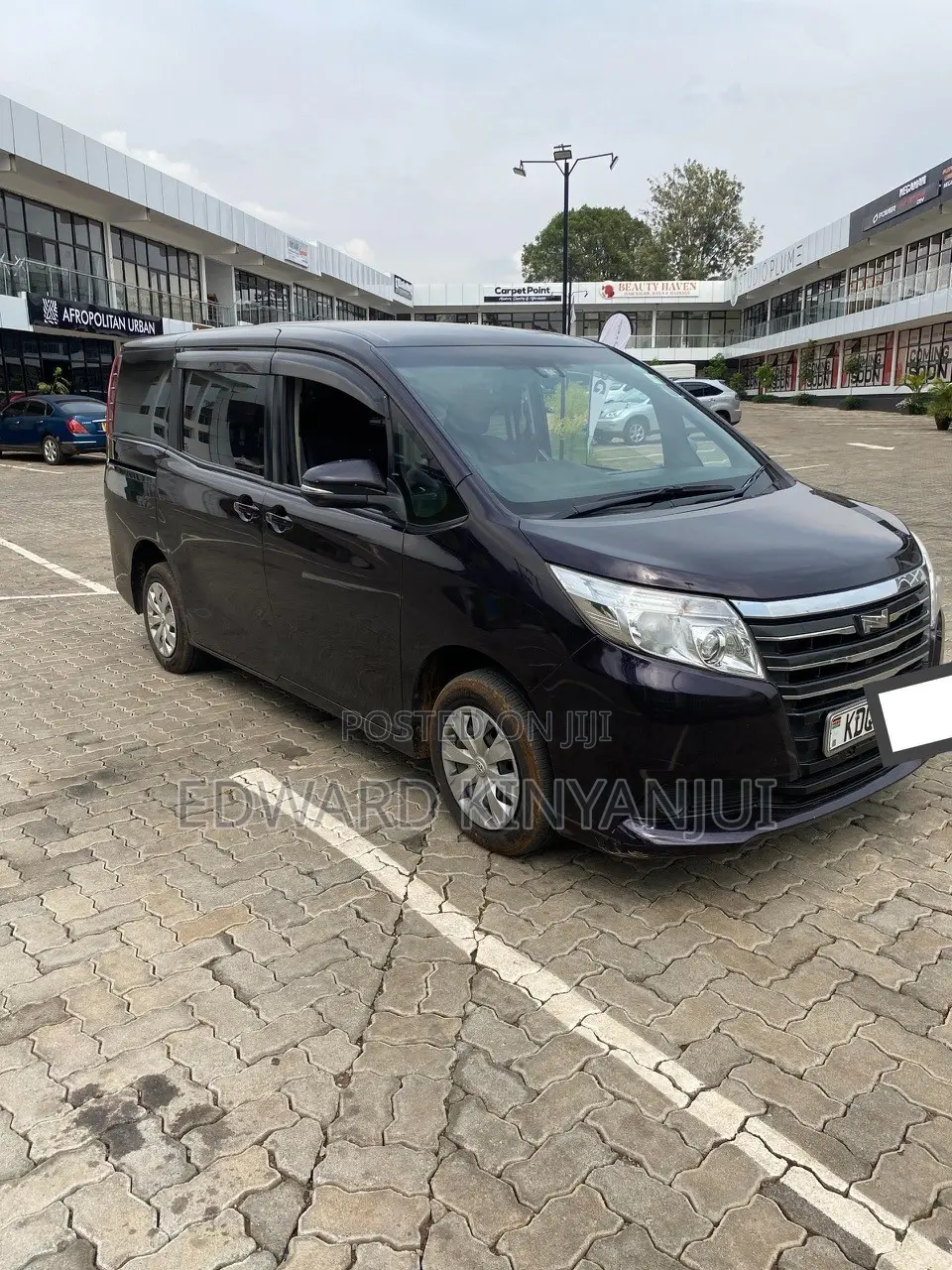 Toyota Noah 2.0 FWD (7 Seater) 2017 Purple