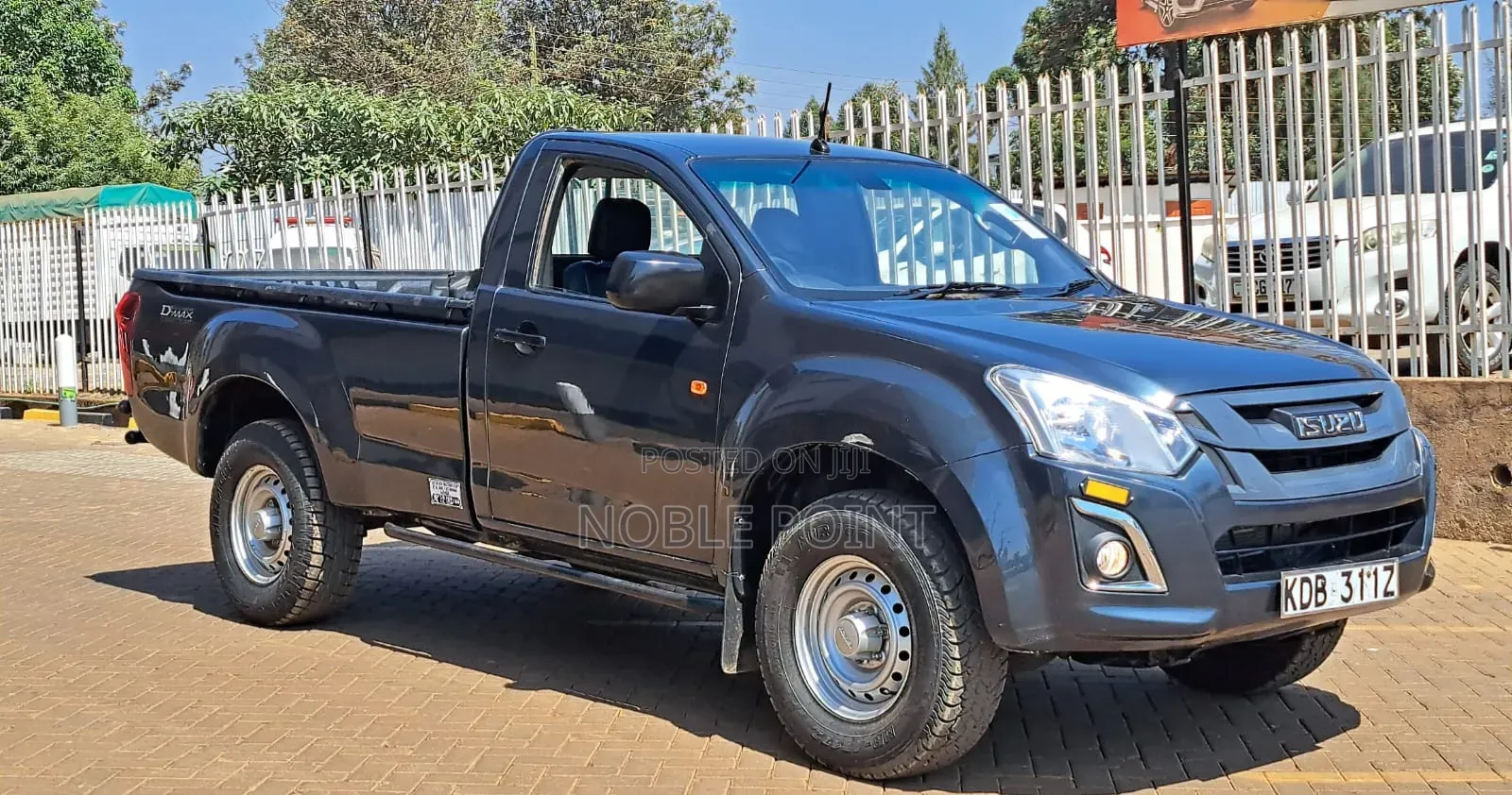 Isuzu D-MAX 2021 Gray