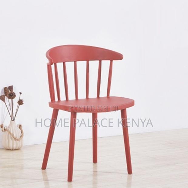 Dining Chair; Elegant Plastic Stackable Dining Chair for Homes