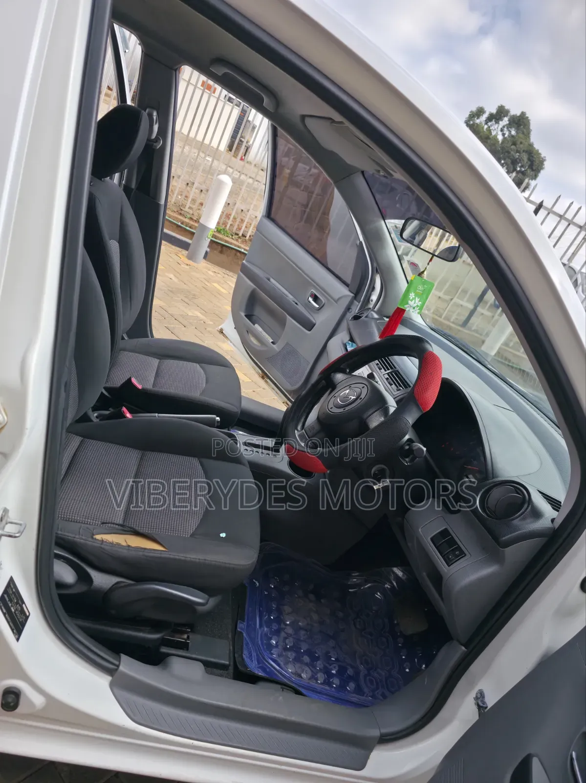 Mazda Demio 2006 White