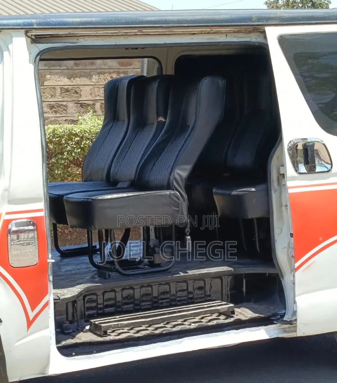 Toyota HiAce 2009 White