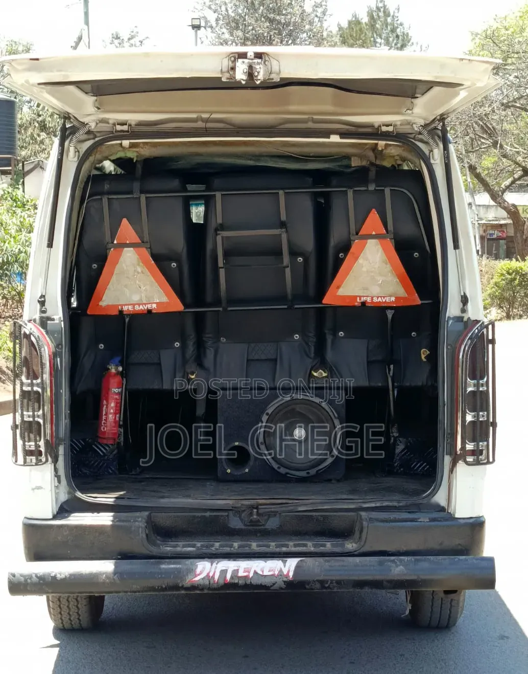 Toyota HiAce 2009 White