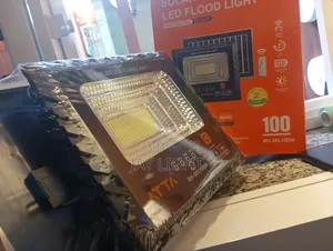 Outdoor IP65 Waterproof Solar Flood Light 100W