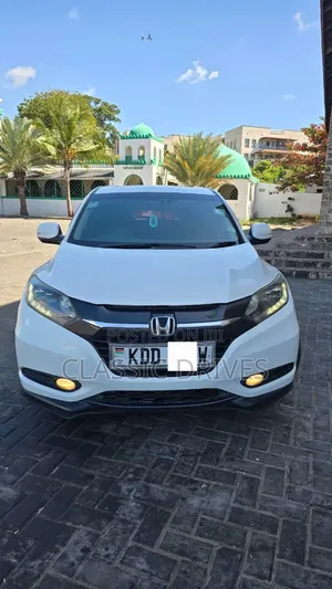 Honda Vezel 2015 White