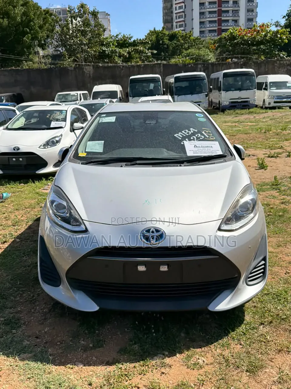 Toyota Aqua 2019 Silver