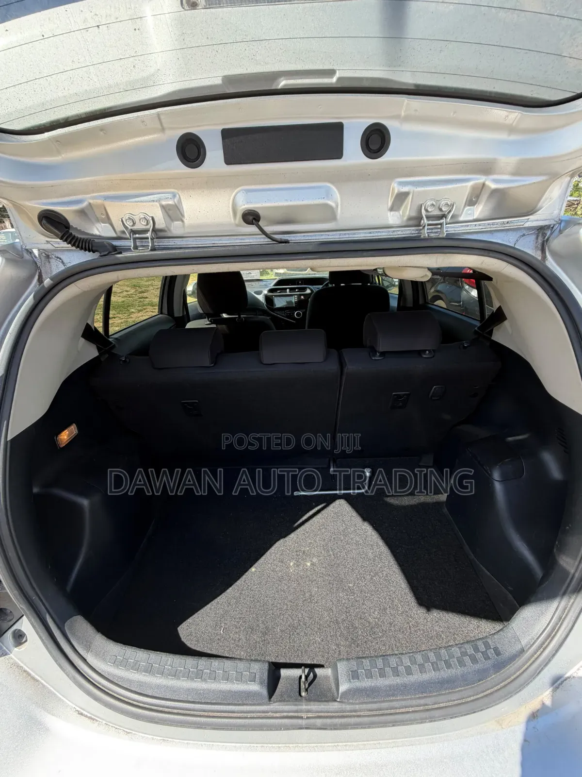 Toyota Aqua 2019 Silver