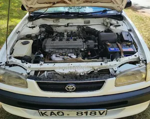 Toyota Corolla Sedan 1998 White
