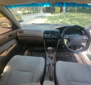 Toyota Corolla Sedan 1998 White