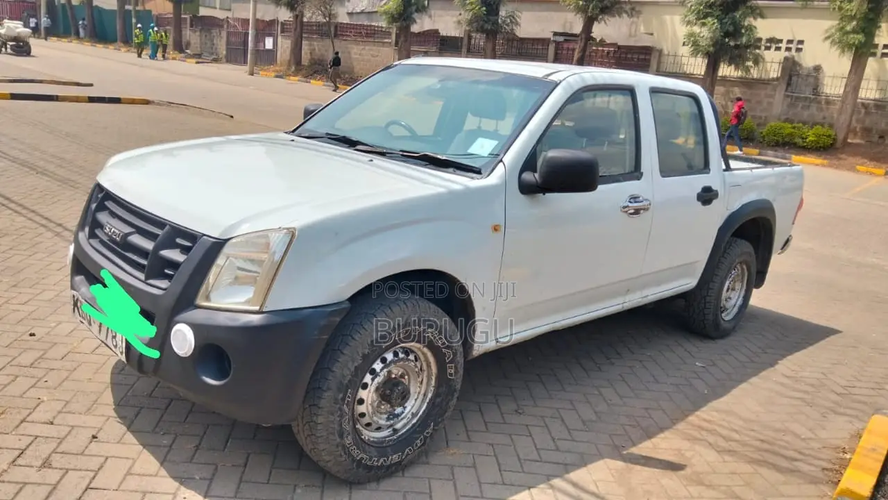 Isuzu D-MAX 2011 White