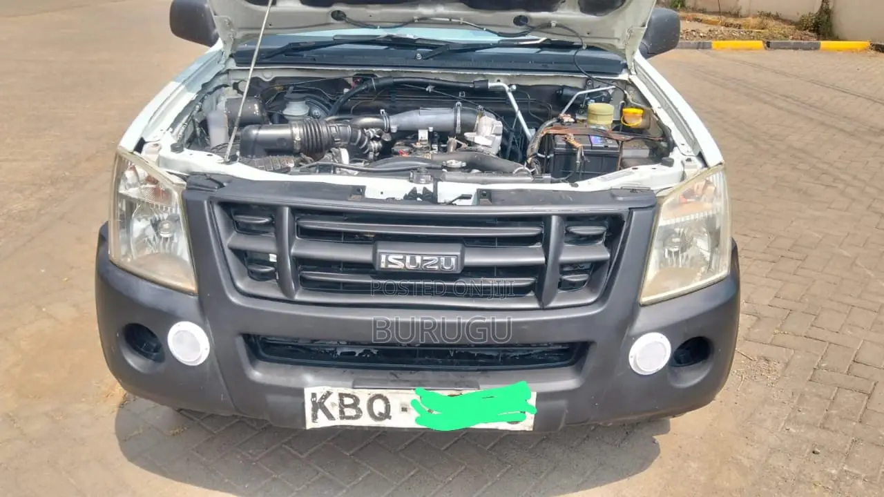 Isuzu D-MAX 2011 White