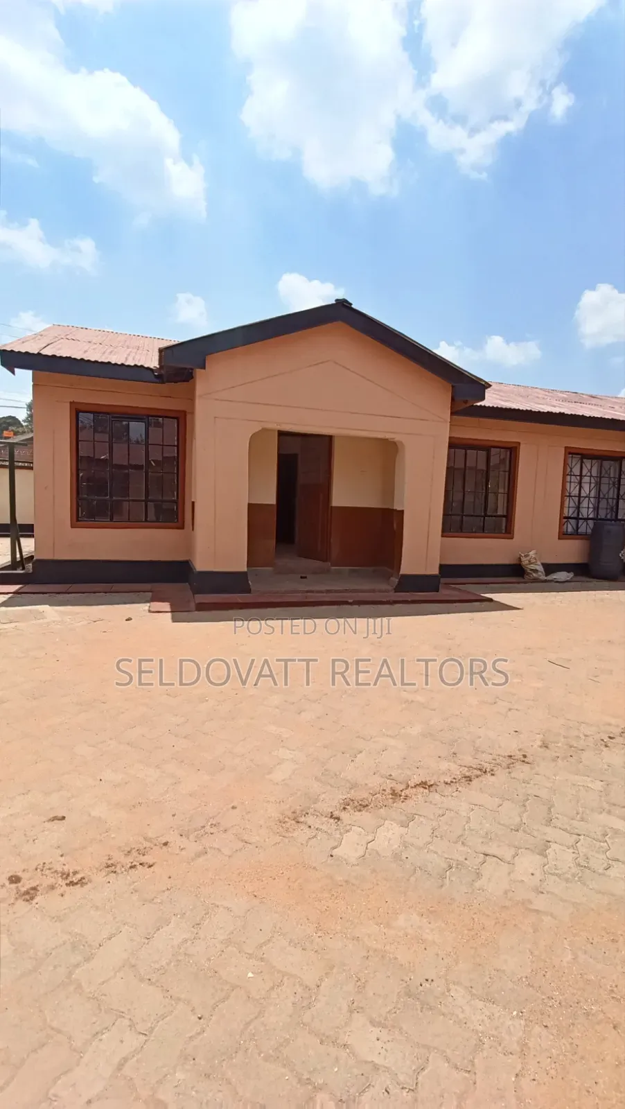 1bdrm Bungalow in 87 Kinoo for rent
