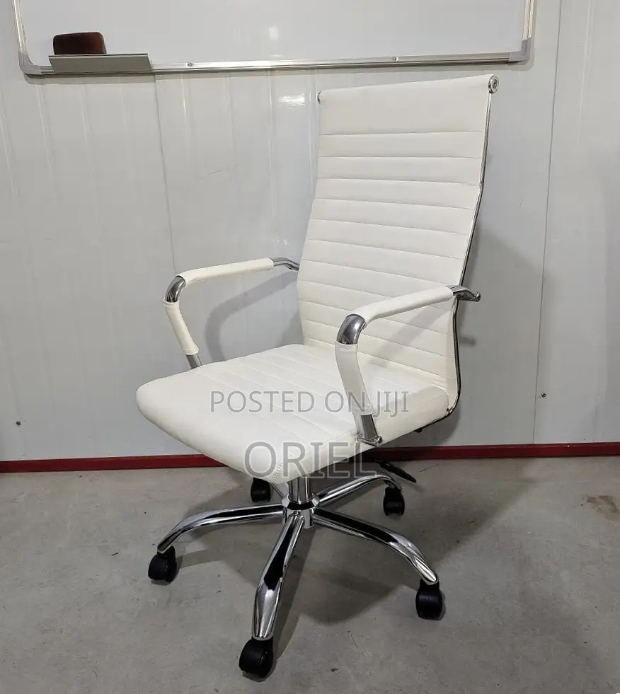 Office Chair : Leather Conference Chair