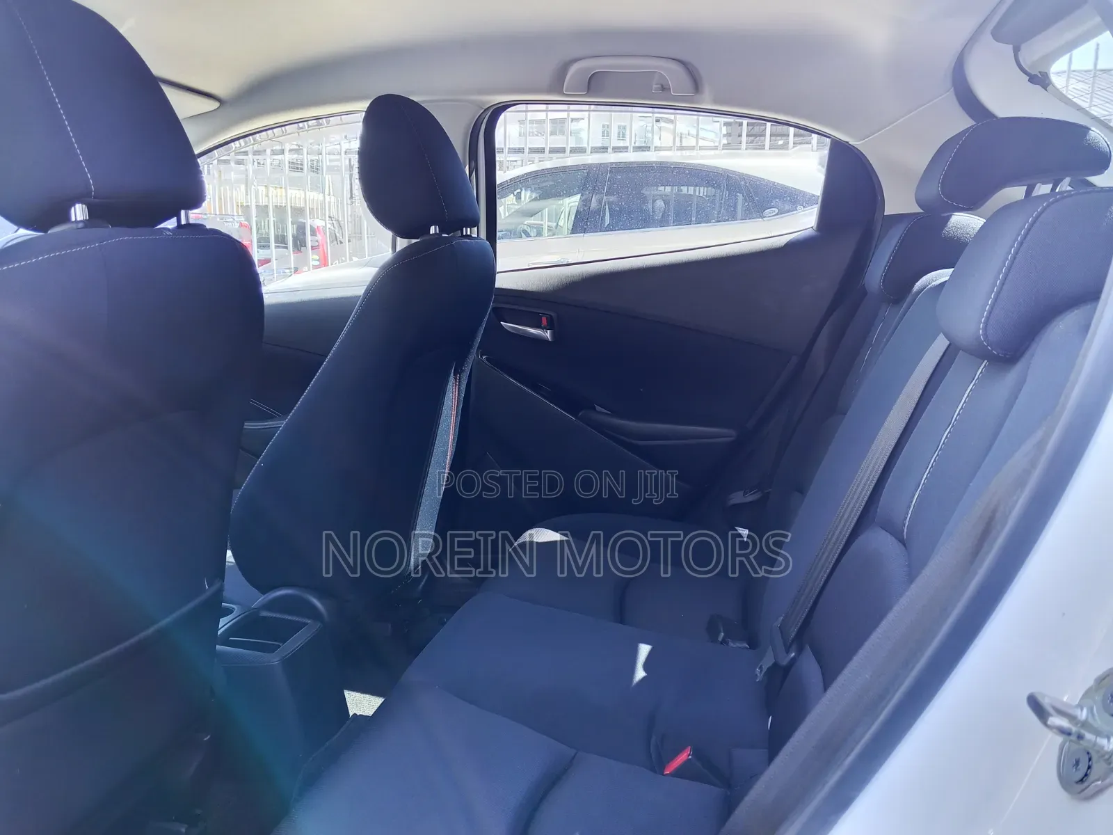 Mazda 2 2019 White