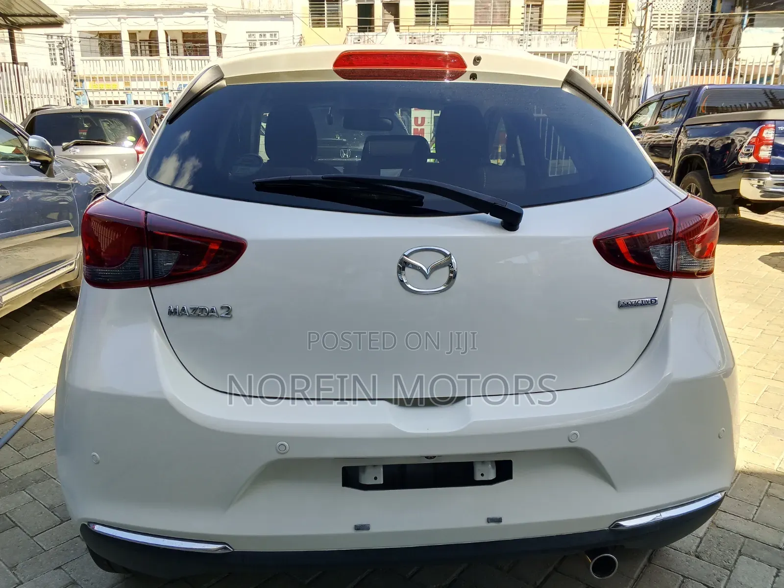 Mazda 2 2019 White