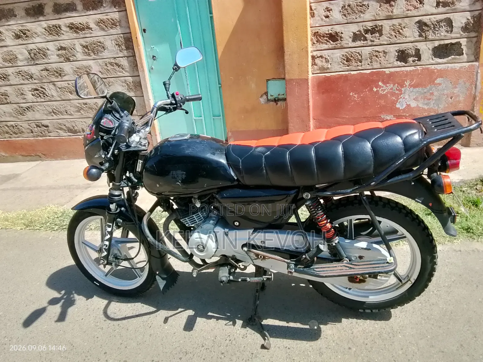 Bajaj Boxer 125 2025 Black