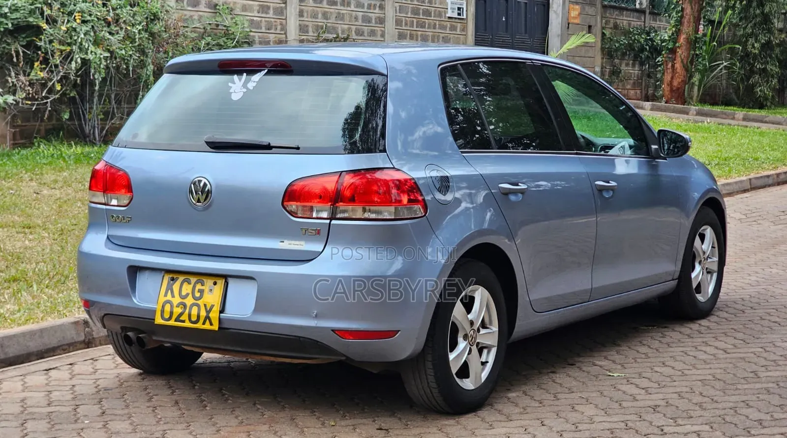 Volkswagen Golf 2010 Blue
