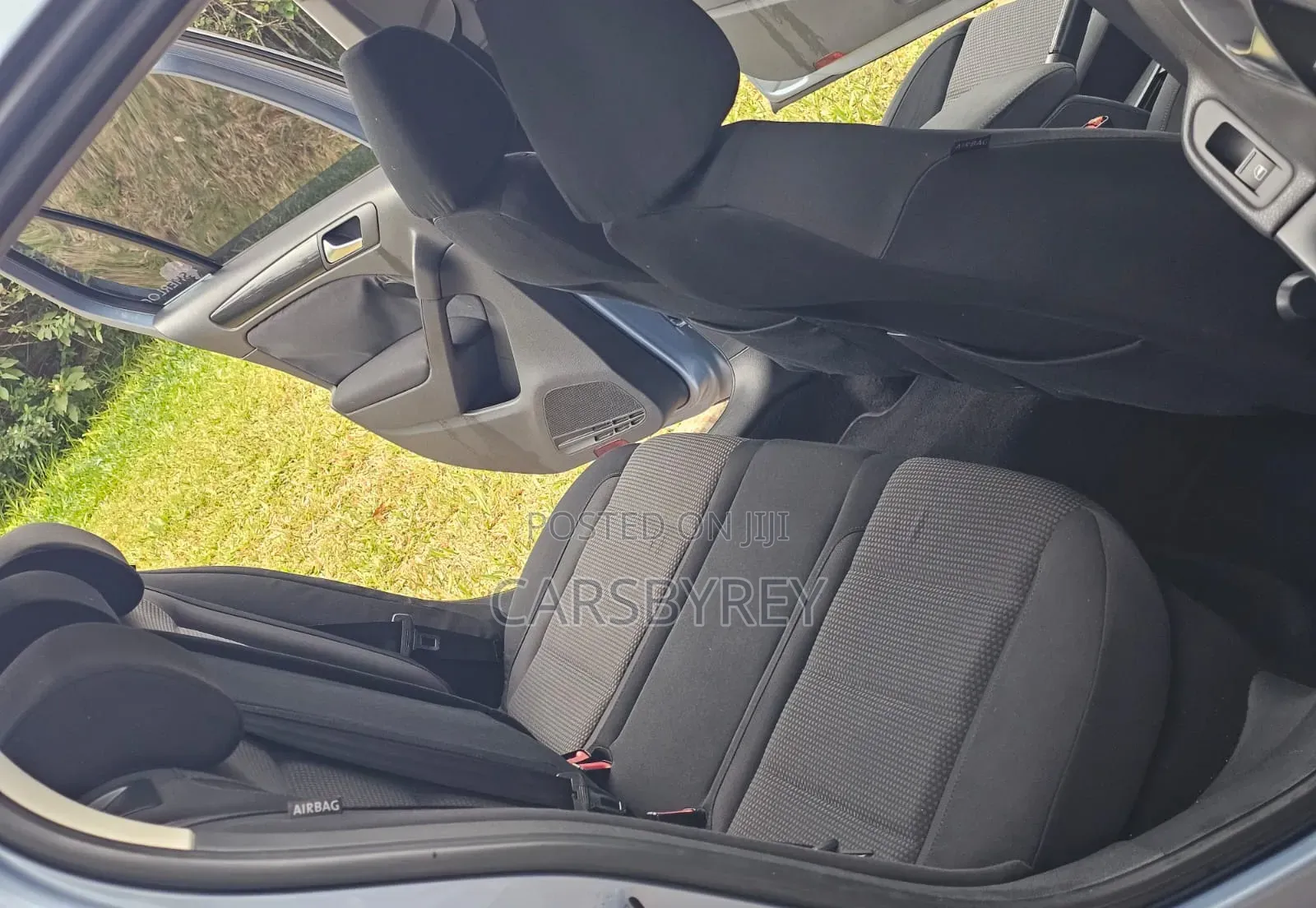 Volkswagen Golf 2010 Blue
