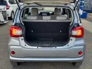 Toyota Passo 2019 Silver