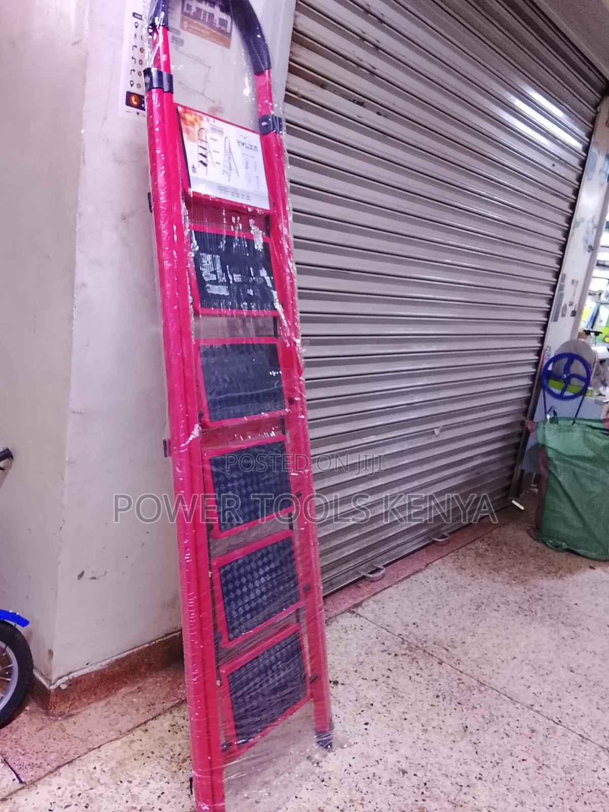 6-Step Folding Ladder .