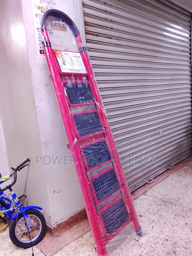 6-Step Folding Ladder . - thumbnail 2