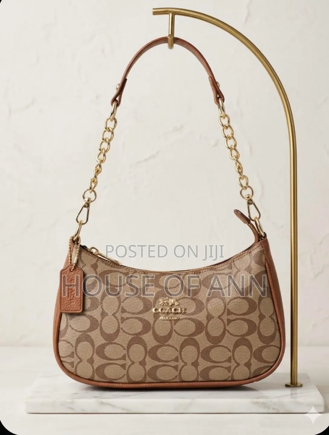 Classy Ladies Shoulder Handbag Coach