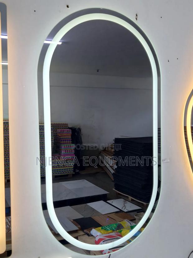 Premium LED Arch Mirror - thumbnail 2