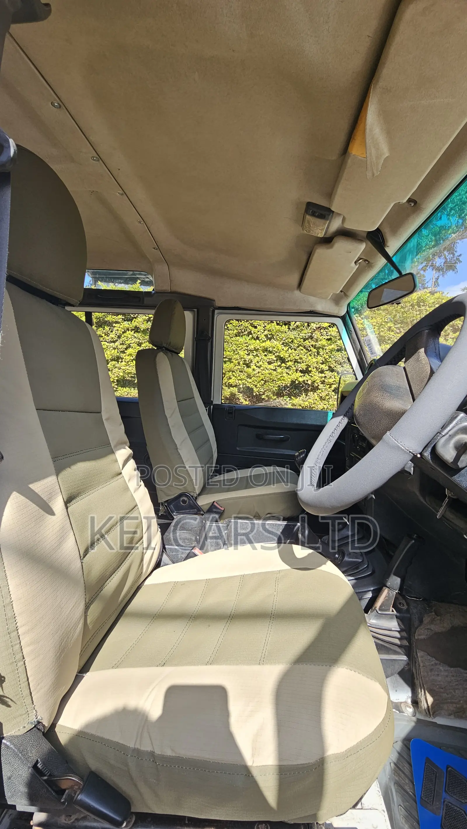 Land Rover Defender Puma 110 2.4 TD 2011 White