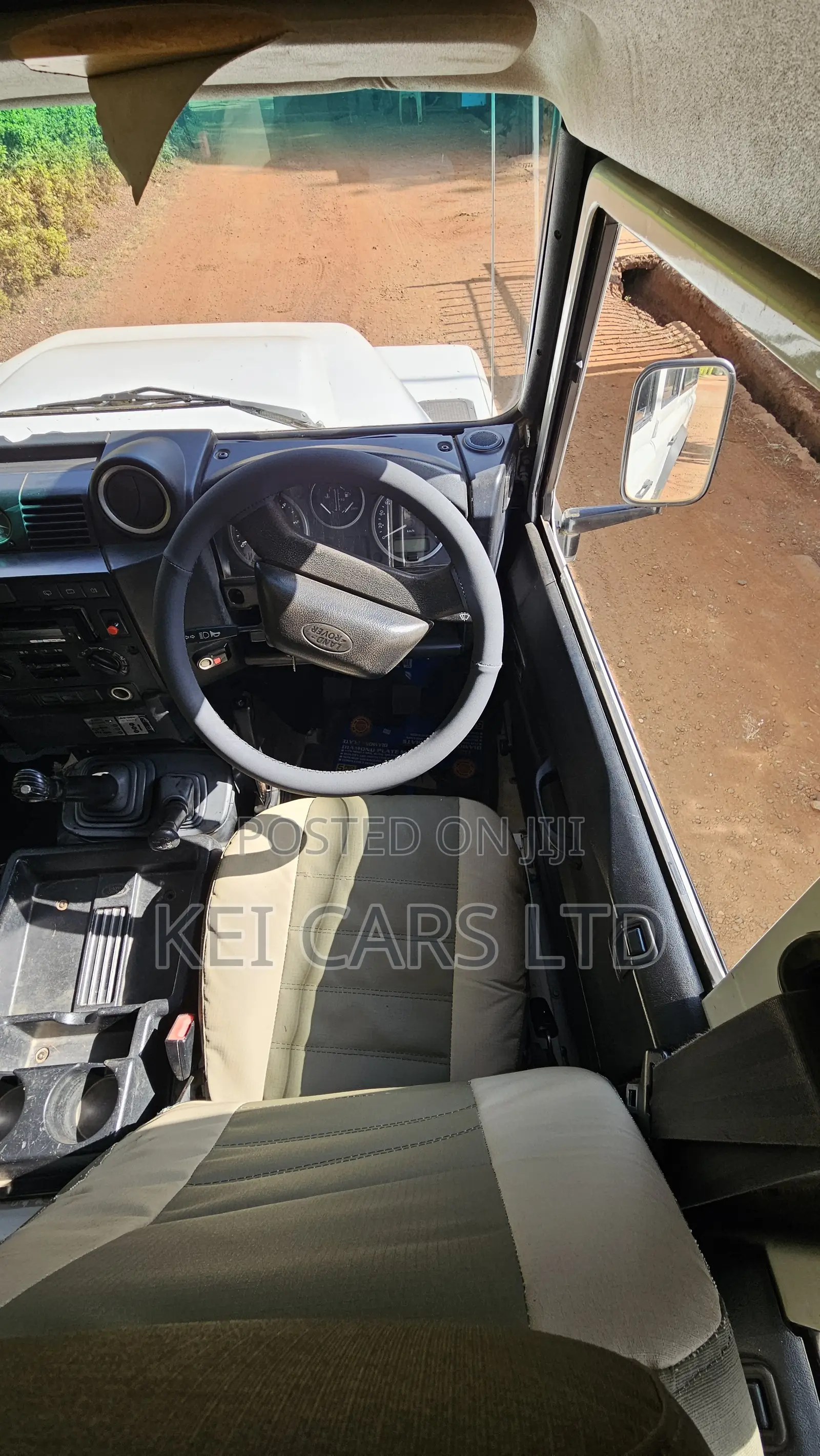 Land Rover Defender Puma 110 2.4 TD 2011 White