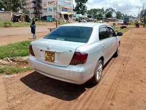 Toyota Axio 2009 Silver