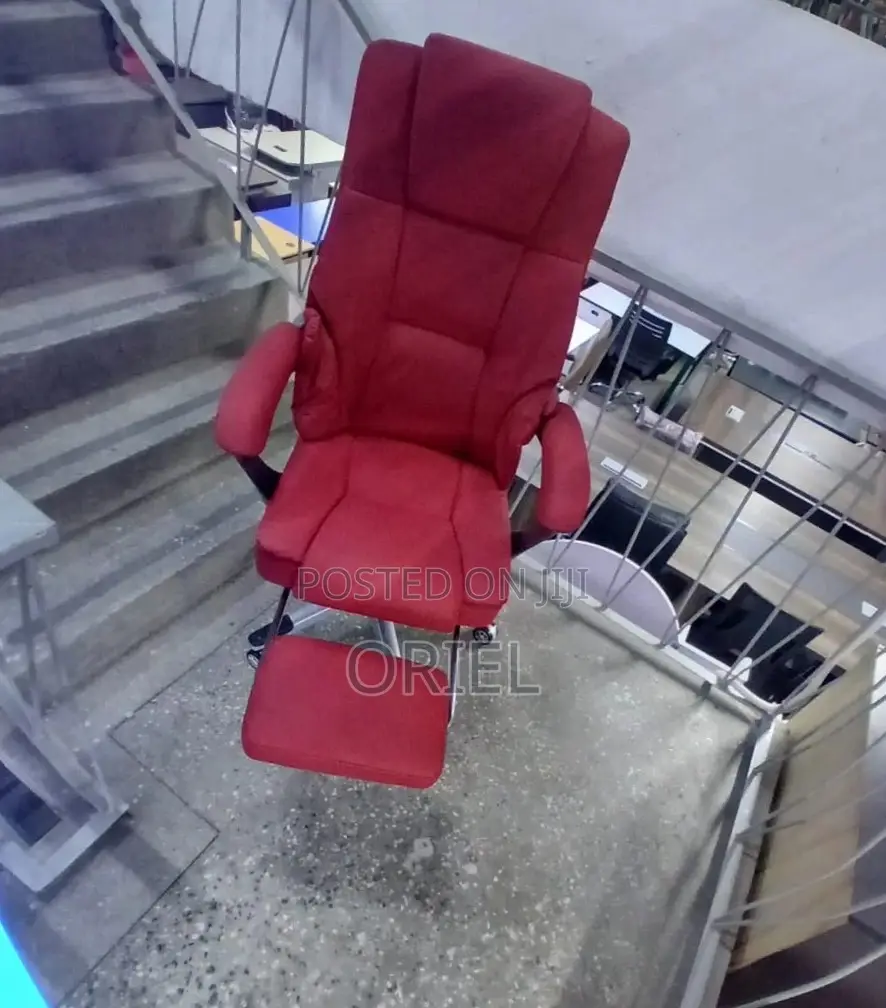 Offiec Chair : Executive Red Office Chair With Footrest