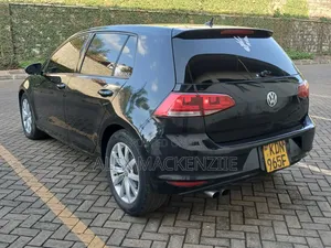 Volkswagen Golf 2016 Black