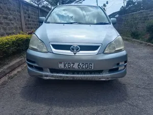 Toyota Ipsum 2007 Silver