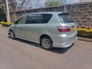 Toyota Ipsum 2007 Silver